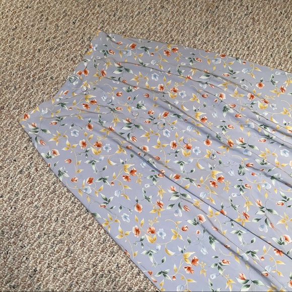 VINTAGE midi skirt - Picture 3 of 3